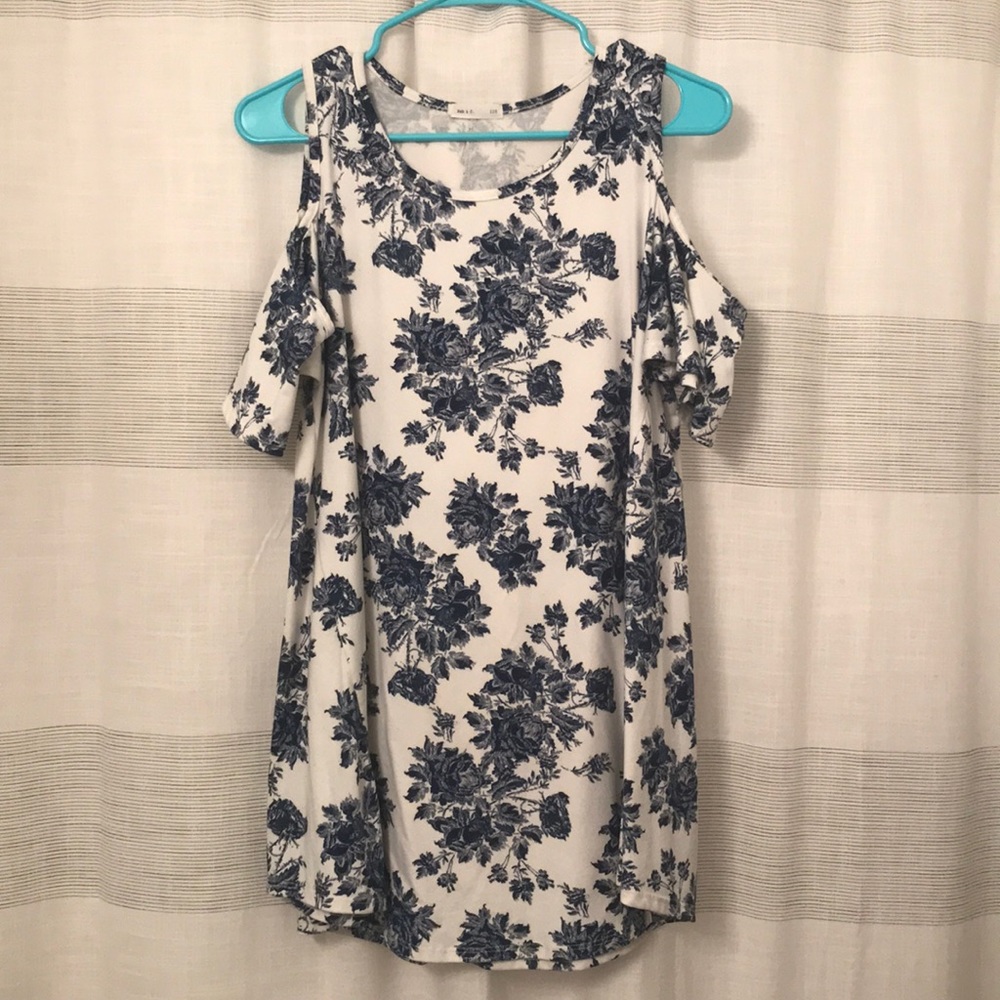 Cold shoulder white top with blue flowers